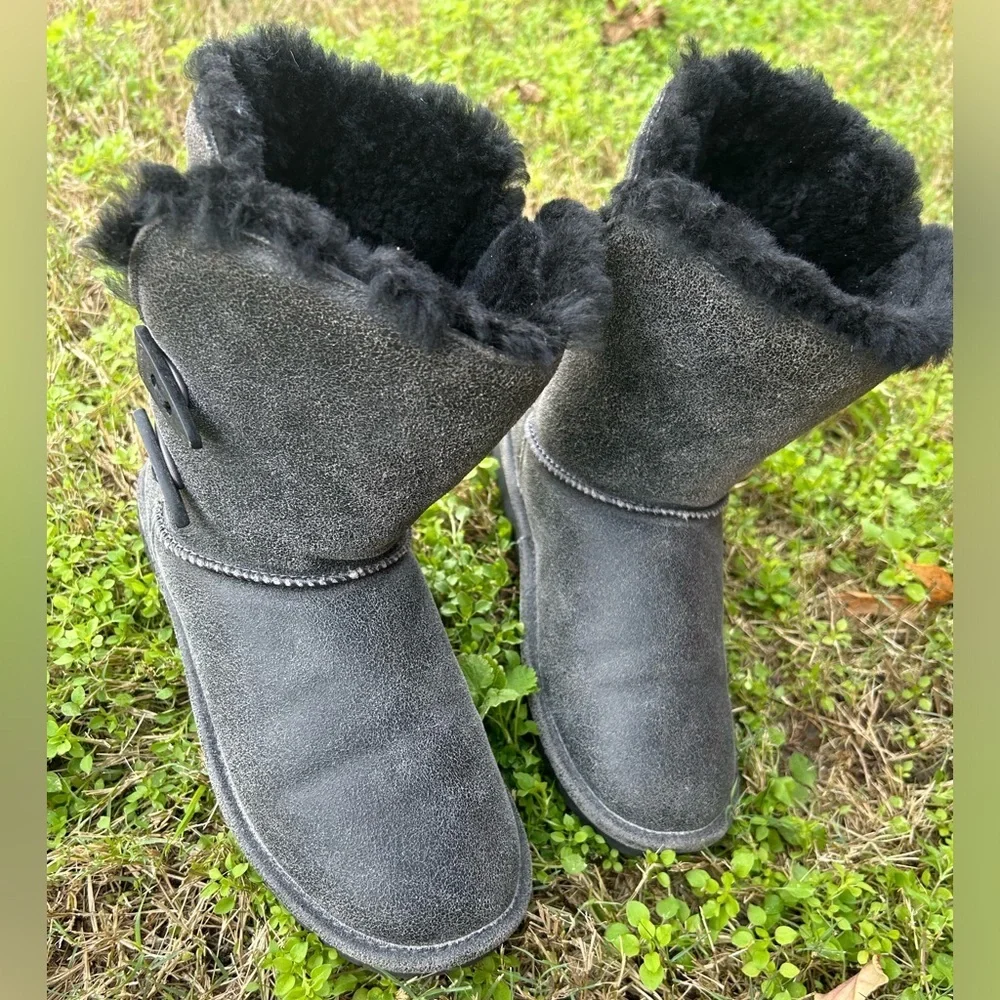 BearPaw Abigail Black Charcoal Crackle Suede Boots Sheepskin /wool Lining Sz-9.G